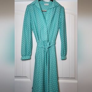 Vintage‎ (70’s) Belted Button Down, Long-Sleeved polkas dot teal Dress Szs 8-10.